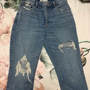 Abercrombie curve love mom jeans